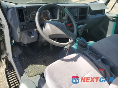 Zdjęcie 8 z 12 samochodu: 2021 ISUZU NQR VIN:JALE5W165M7900451 - miniatura