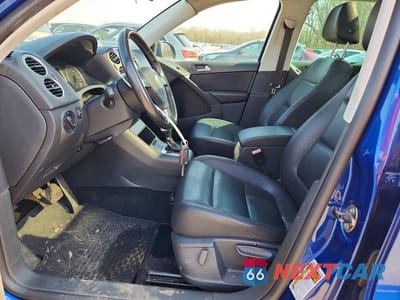 Zdjęcie 7 z 12 samochodu: 2010 VOLKSWAGEN TIGUAN SE VIN:WVGBV7AX8AW002300 - miniatura