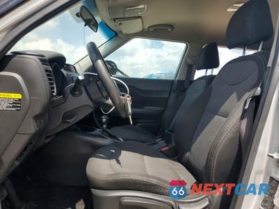 Zdjęcie 7 z 11 samochodu: 2018 KIA SOUL + VIN:KNDJP3A54J7611427 - miniatura