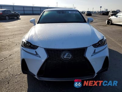 Piąte zdjęcie samochodu w środku: 2018 LEXUS IS 350 BASE VIN:JTHBZ1D27J5033659 - miniatura