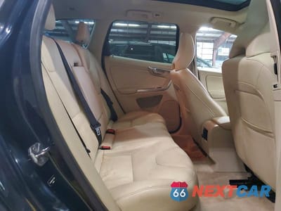 Zdjęcie 11 z 12 samochodu: 2015 VOLVO XC60 T5 PREMIER VIN:YV440MDK8F2741592 - miniatura