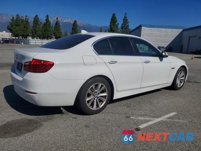 Trzecie zdjęcie samochodu z tyłu: 2016 BMW 528 I VIN:WBA5A5C59GG353889 - miniatura