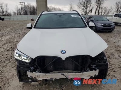 Piąte zdjęcie samochodu w środku: 2022 BMW X5 XDRIVE40I VIN:5UXCR6C01N9L04845 - miniatura