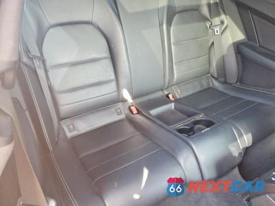 Zdjęcie 10 z 12 samochodu: 2013 MERCEDES-BENZ C 250 VIN:WDDGJ4HB0DG026531 - miniatura