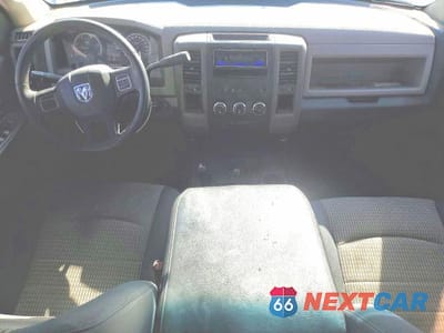 Zdjęcie 8 z 12 samochodu: 2012 DODGE RAM VIN:3C6UD5HL7CG319002 - miniatura