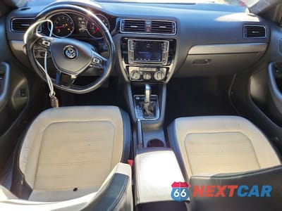 Zdjęcie 8 z 12 samochodu: 2016 VOLKSWAGEN JETTA SPORT VIN:3VWD17AJ6GM320720 - miniatura