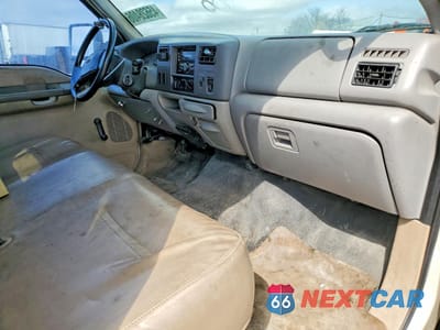Zdjęcie 8 z 12 samochodu: 2001 FORD F450 SUPER DUTY VIN:1FDXF46F21EB13089 - miniatura