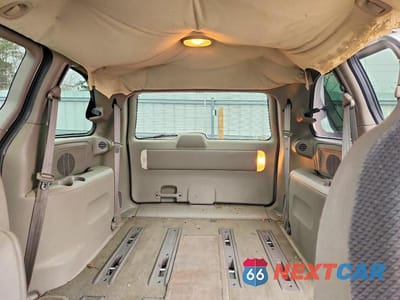 Zdjęcie 10 z 12 samochodu: 2001 CHRYSLER VOYAGER VIN:1C4GJ25381B241563 - miniatura