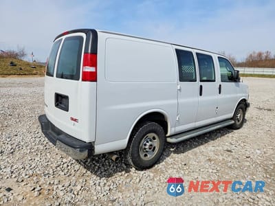 Trzecie zdjęcie samochodu z tyłu: 2018 GMC SAVANA G2500 VIN:1GTW7AFG2J1330038 - miniatura