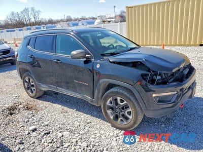 Czwarte zdjęcie samochodu z boku: 2018 JEEP COMPASS TRAILHAWK VIN:3C4NJDDB7JT163626 - miniatura
