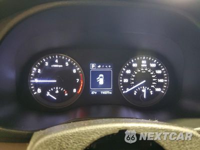 Zdjęcie 9 z 13 samochodu: 2018 HYUNDAI TUCSON SEL VIN:KM8J3CA41JU756201 - miniatura