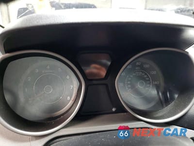 Zdjęcie 9 z 12 samochodu: 2013 HYUNDAI ELANTRA LIMITED VIN:KMHDH4AE6DU659223 - miniatura