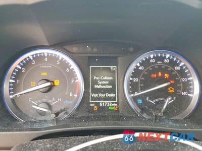 Zdjęcie 9 z 12 samochodu: 2019 TOYOTA HIGHLANDER SE VIN:5TDJZRFH8KS608974 - miniatura