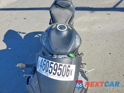 Piąte zdjęcie samochodu w środku: 2016 KAWASAKI ZX636 E VIN:JKBZXJE12GA020724 - miniatura