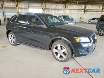 Czwarte zdjęcie samochodu z boku: 2010 AUDI Q5 PREMIUM PLUS VIN:WA1LKAFP2AA103878 - miniatura