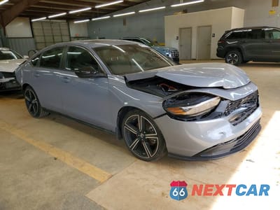 Czwarte zdjęcie samochodu z boku: 2024 HONDA ACCORD HYBRID SPORT VIN:1HGCY2F54RA002010 - miniatura