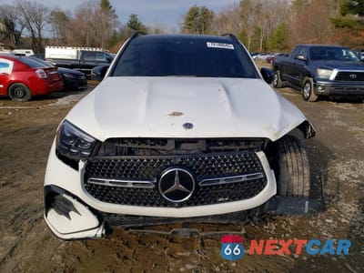 Piąte zdjęcie samochodu w środku: 2024 MERCEDES-BENZ GLE 450 4MATIC VIN:4JGFB5KB8RB048875 - miniatura