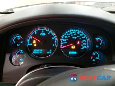 Zdjęcie 9 z 12 samochodu: 2013 CHEVROLET SUBURBAN K1500 LT VIN:1GNSKJE76DR242167 - miniatura