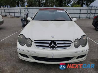 Piąte zdjęcie samochodu w środku: 2009 MERCEDES-BENZ CLK 350 VIN:WDBTK56F79F262879 - miniatura