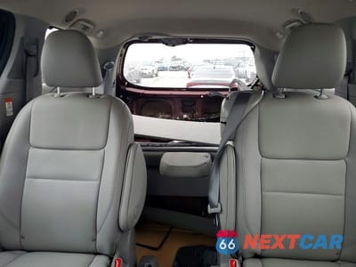 Zdjęcie 10 z 13 samochodu: 2020 TOYOTA SIENNA XLE 8-PASSENGER VIN:5TDYZ3DC2LS047224 - miniatura