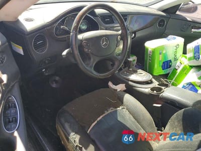 Zdjęcie 8 z 12 samochodu: 2008 MERCEDES-BENZ CLS 550 VIN:WDDDJ72X18A124338 - miniatura