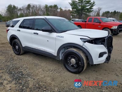 Czwarte zdjęcie samochodu z boku: 2025 FORD EXPLORER POLICE INTERCEPTOR VIN:1FM5K8AB8SGB04630 - miniatura