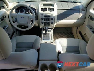 Zdjęcie 8 z 13 samochodu: 2008 FORD ESCAPE HYBRID VIN:1FMCU59H98KB33049 - miniatura