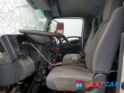 Zdjęcie 7 z 13 samochodu: 2021 ISUZU NPR HD BOX TRUCK VIN:54DC4W1D1MS209078 - miniatura