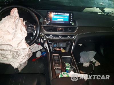 Zdjęcie 8 z 14 samochodu: 2019 HONDA ACCORD TOURING VIN:1HGCV2F9XKA022053 - miniatura