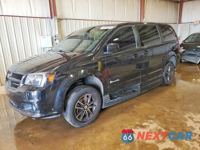 2015 DODGE GRAND CARAVAN SXT 2C4RDGCG2FR703336 - główne zdjęcie licytacji z USA - miniatura