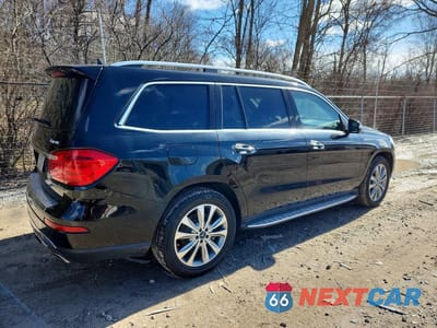 Trzecie zdjęcie samochodu z tyłu: 2014 MERCEDES-BENZ GL 450 4MATIC VIN:4JGDF7CEXEA334081 - miniatura