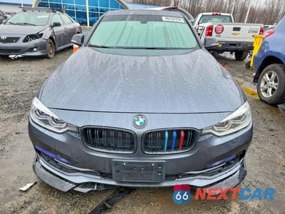 Piąte zdjęcie samochodu w środku: 2018 BMW 330 XI VIN:WBA8D9G53JNU67881 - miniatura
