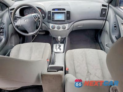 Zdjęcie 8 z 11 samochodu: 2010 HYUNDAI ELANTRA SE VIN:KMHDU4ADXAU873792 - miniatura