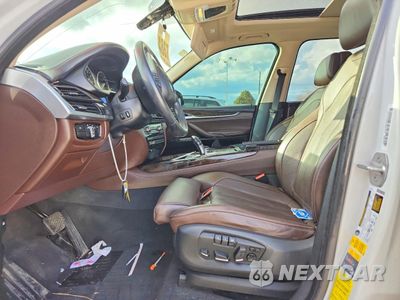 Zdjęcie 7 z 14 samochodu: 2016 BMW X5 XDR40E VIN:5UXKT0C53G0S76866 - miniatura