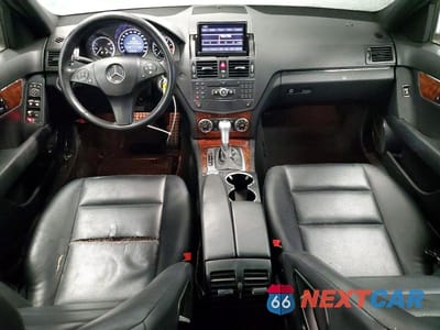 Zdjęcie 8 z 11 samochodu: 2009 MERCEDES-BENZ C 300 4MATIC VIN:WDDGF81X19F270037 - miniatura