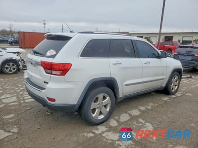 Trzecie zdjęcie samochodu z tyłu: 2013 JEEP GRAND CHEROKEE LIMITED VIN:1C4RJFBG0DC638562 - miniatura
