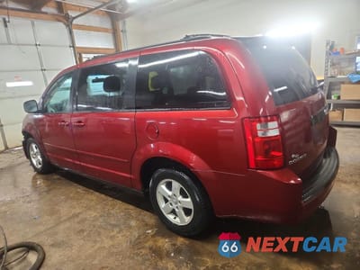 Drugie zdjęcie samochodu z przodu: 2010 DODGE GRAND CARAVAN HERO VIN:2D4RN3D15AR342910 - miniatura