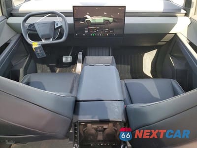 Zdjęcie 8 z 13 samochodu: 2024 TESLA CYBERTRUCK VIN:7G2CEHED5RA050362 - miniatura