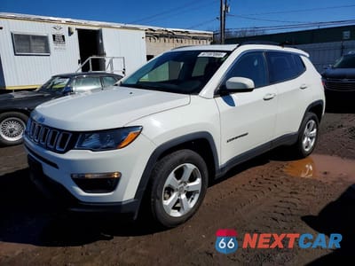 2019 JEEP COMPASS LATITUDE 3C4NJDBB9KT835738 - główne zdjęcie licytacji z USA - miniatura