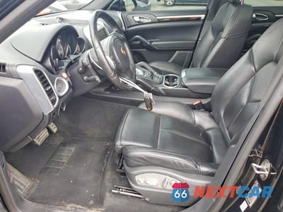 Zdjęcie 7 z 13 samochodu: 2014 PORSCHE CAYENNE S VIN:WP1AB2A28ELA55133 - miniatura