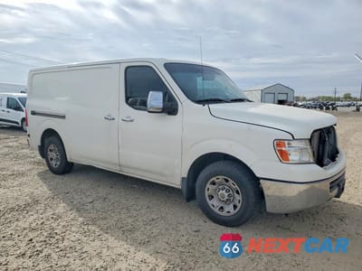 Czwarte zdjęcie samochodu z boku: 2012 NISSAN NV 2500 UTILITY / SERVICE VAN VIN:1N6AF0KY7CN109713 - miniatura