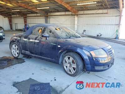 Czwarte zdjęcie samochodu z boku: 2002 AUDI TT VIN:TRUTC28N241011250 - miniatura