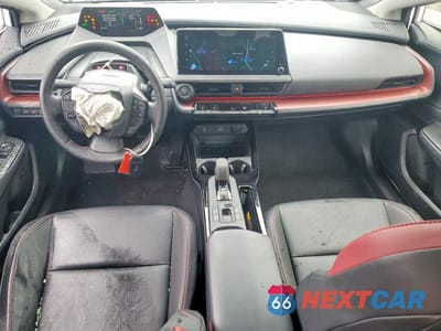 Zdjęcie 8 z 12 samochodu: 2024 TOYOTA PRIUS PRIME XSE VIN:JTDACACU4R3036639 - miniatura