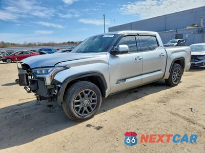 2022 TOYOTA TUNDRA PLATINUM 5TFNA5DB9NX022332 - główne zdjęcie licytacji z USA - miniatura