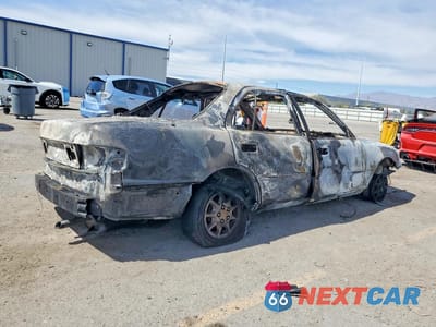 Trzecie zdjęcie samochodu z tyłu: 1995 TOYOTA CAMRY LE VIN:JT2SK12E9S0300617 - miniatura