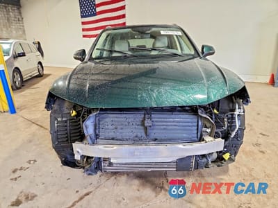 Piąte zdjęcie samochodu w środku: 2019 AUDI Q5 PREMIUM PLUS VIN:WA1BNAFY4K2049992 - miniatura
