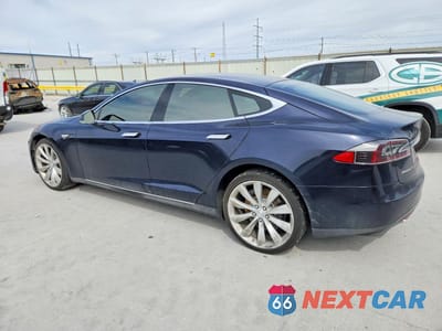 Drugie zdjęcie samochodu z przodu: 2015 TESLA MODEL S 85 VIN:5YJSA1H16FFP73798 - miniatura