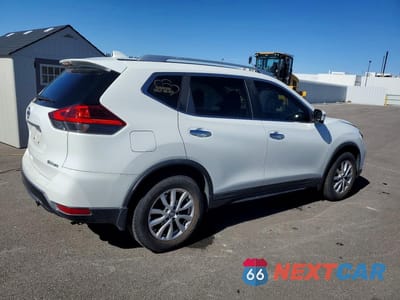 Trzecie zdjęcie samochodu z tyłu: 2017 NISSAN ROGUE SV VIN:KNMAT2MV8HP584227 - miniatura