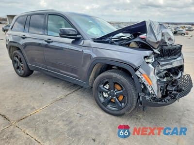 Czwarte zdjęcie samochodu z boku: 2025 JEEP GRAND CHEROKEE LIMITED VIN:1C4RJHBGXSC318299 - miniatura