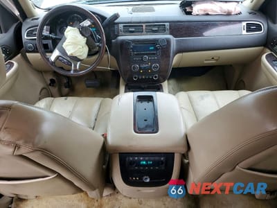 Zdjęcie 8 z 15 samochodu: 2007 GMC YUKON DENALI VIN:1GKFK63867J238890 - miniatura